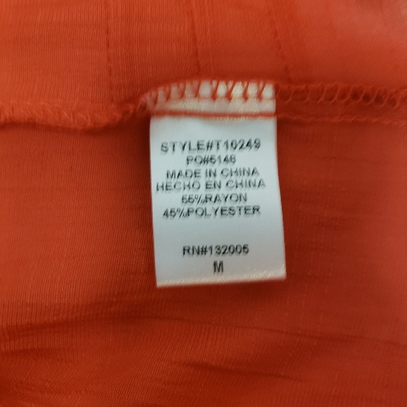 Entro off the shoulder top. Size medium, orange - Picture 4 of 4